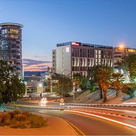 Hilton Garden Inn Windhoek Exteriör bild