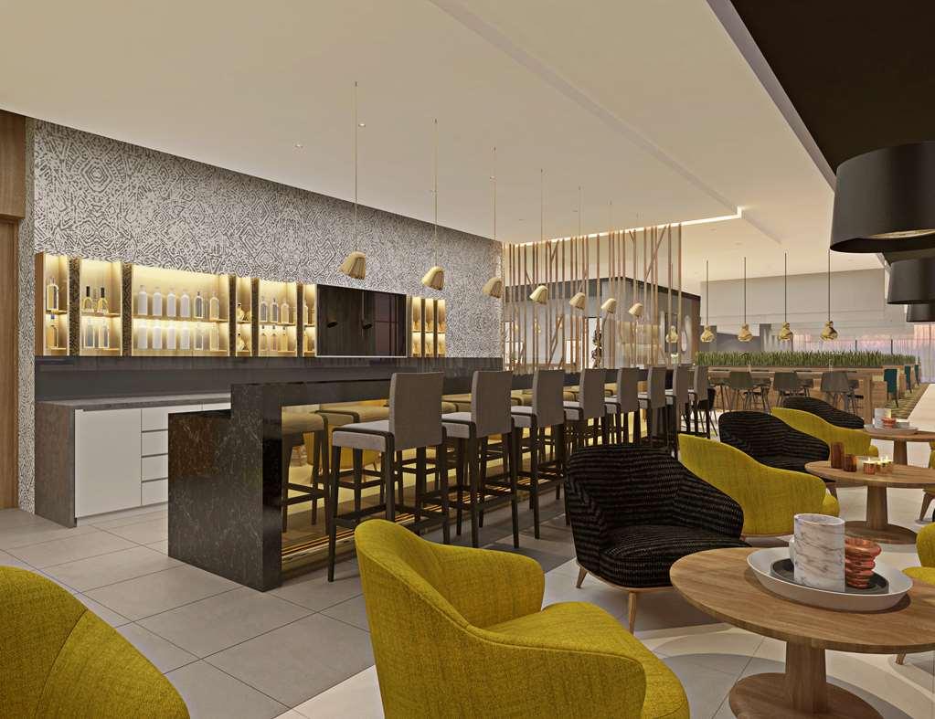 Hilton Garden Inn Windhoek Restaurang bild