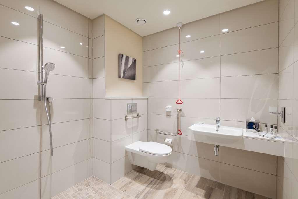 Hilton Garden Inn Windhoek Rum bild