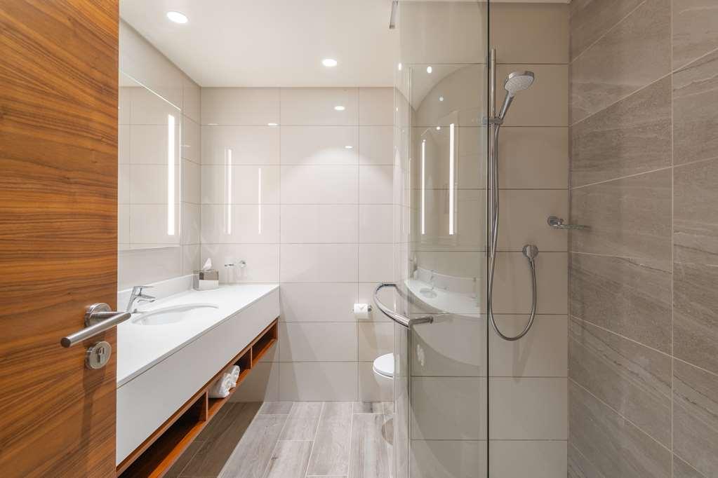 Hilton Garden Inn Windhoek Rum bild